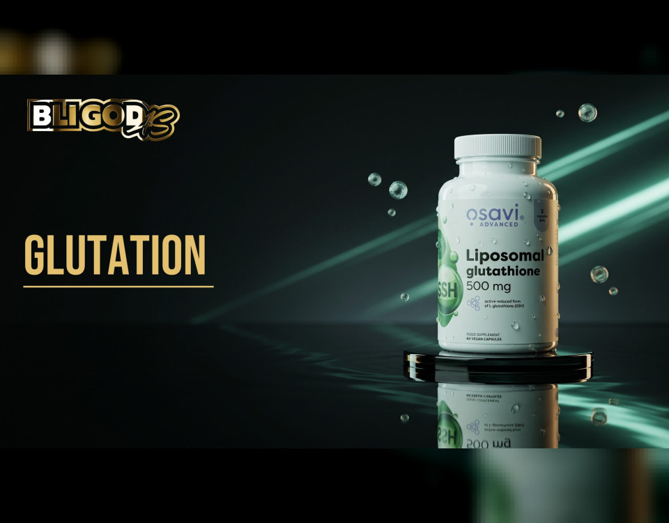 Bloggbanner fra Bli God med teksten «Glutation»: boks med liposomal glutation 500 mg på en svart glassokkel med vanndråper og grønt lys